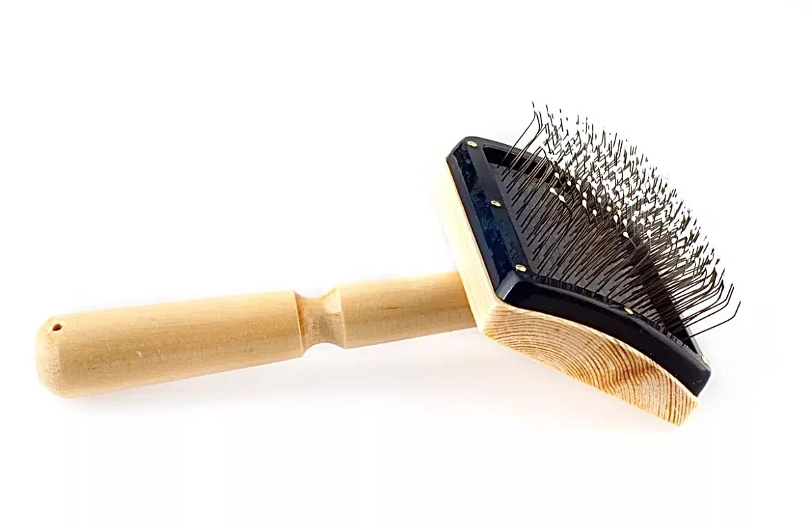 Пух. щетка дерев. "Премиум" для средней и длинной шерсти/80*60/без кап/Г22