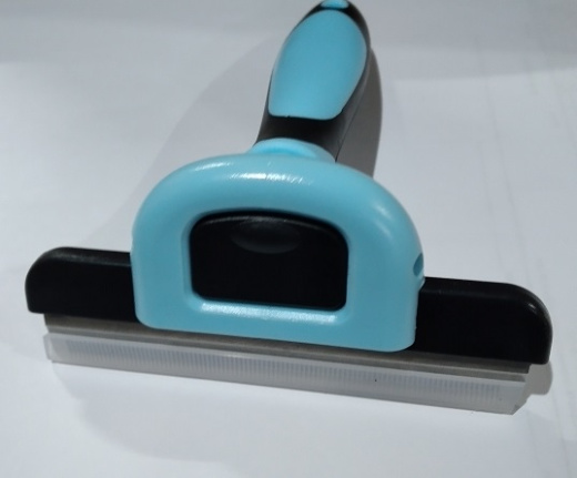 Расческа-дешеддер д/животных M (58 зубцов) 13*7*5  PERSEILINE РФ-11 Расческа-дешеддер д/животных M (58 зубцов) 13*7*5  PERSEILINE РФ-11